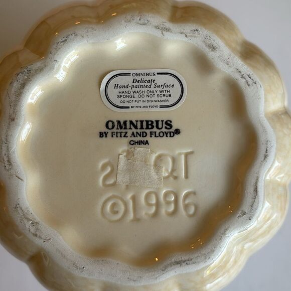 Vintage Fitz & Floyd Omnibus Seashell Pitcher Tan Pink Shell 64 Oz - Picture 11 of 11